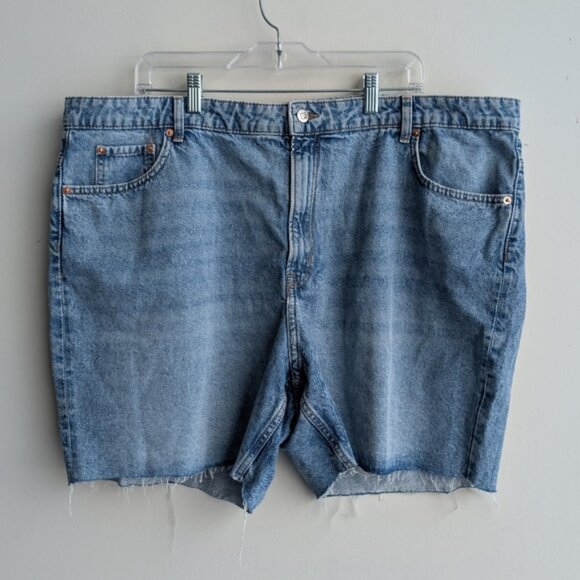 NWT H&M High Rise Bermuda Denim Shorts - Picture 1 of 6